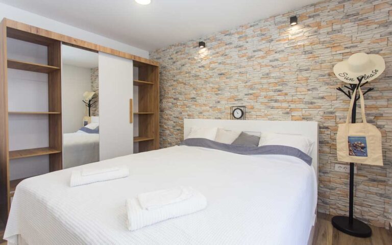 studio-apartment-near-split-(3)