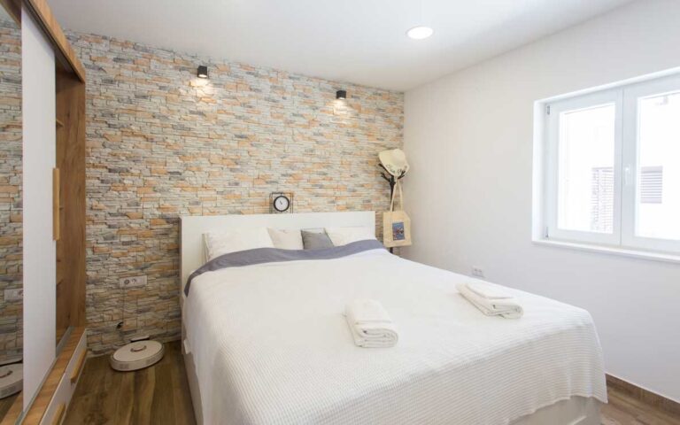 studio-apartment-near-split-(4)