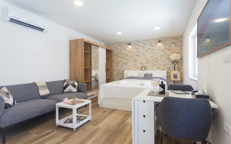 studio-apartment-near-split-(9)